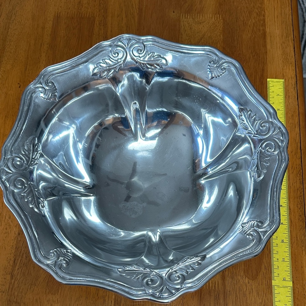 Lenox Silver Metal Salad Bowl with Elegant Design. Butlers Pantry Set. No spoons